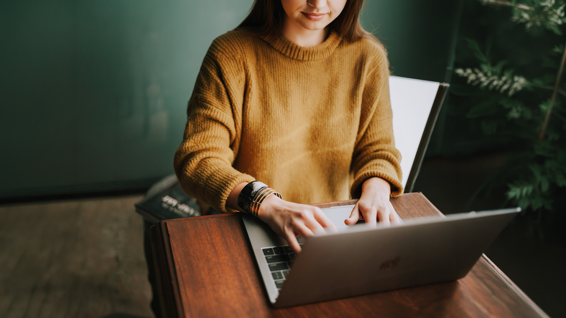 christin-hume-Hcfwew744z4-unsplash_extended